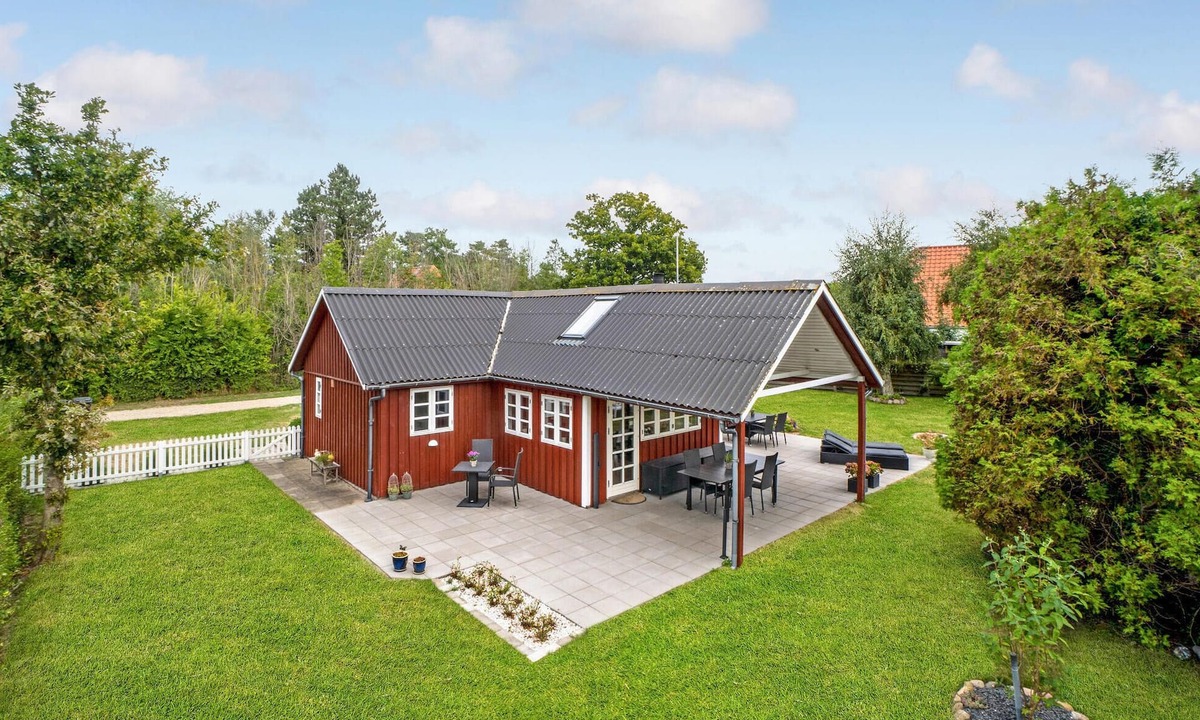 Reersø House | Beautiful home in Gørlev with kitchen