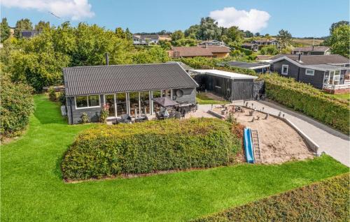 Grevinge House | Beautiful Home In Grevinge With Kitchen