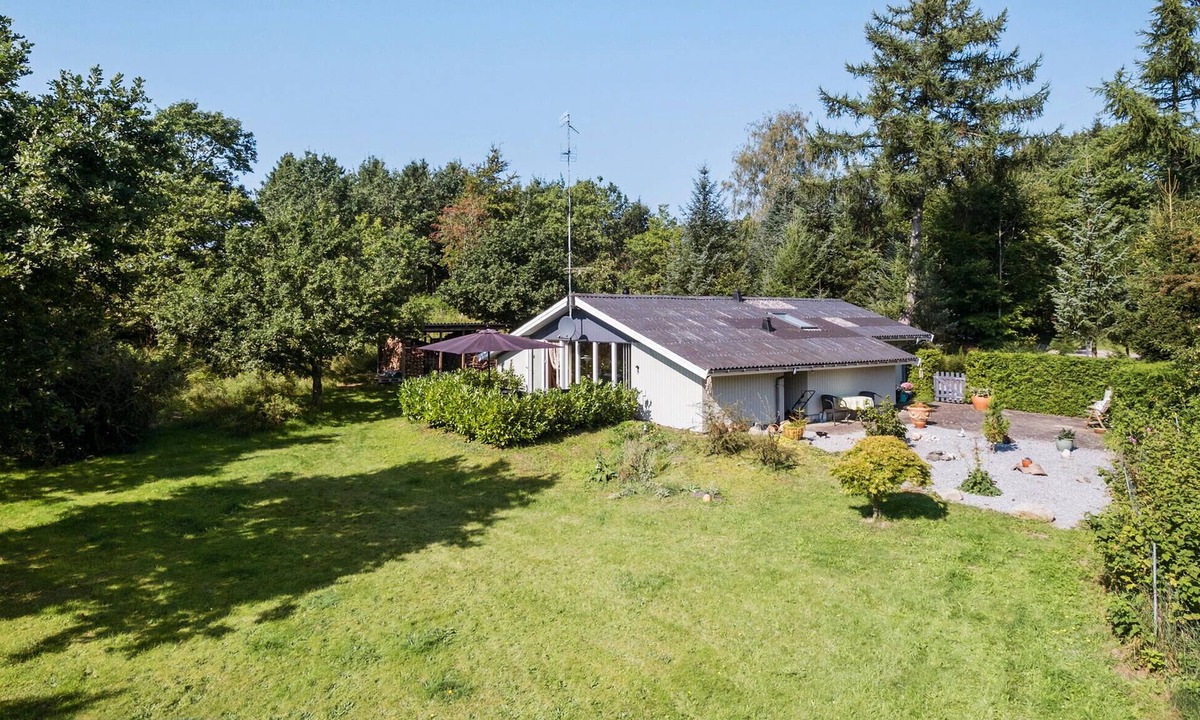 Hadsund House | Beautiful home in Hadsund with WiFi