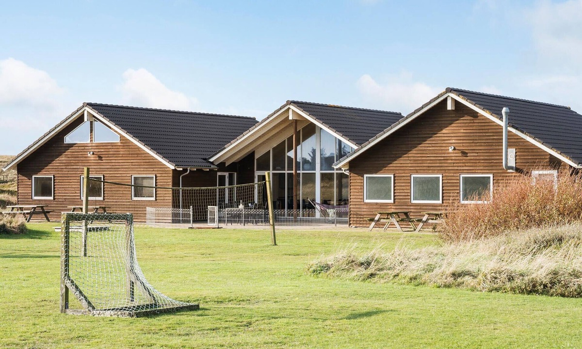 Vrist Strand House | Beautiful home in Harboøre with sauna
