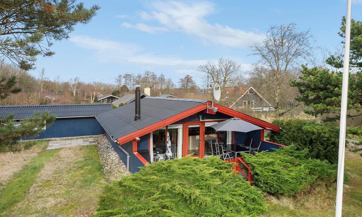 Bork Havn House | Beautiful home in Hemmet with WiFi