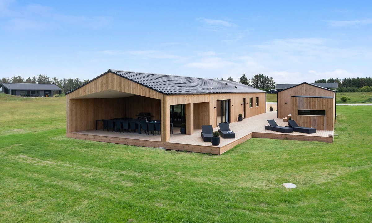 Lonstrup House | Beautiful home in Hjørring with sauna