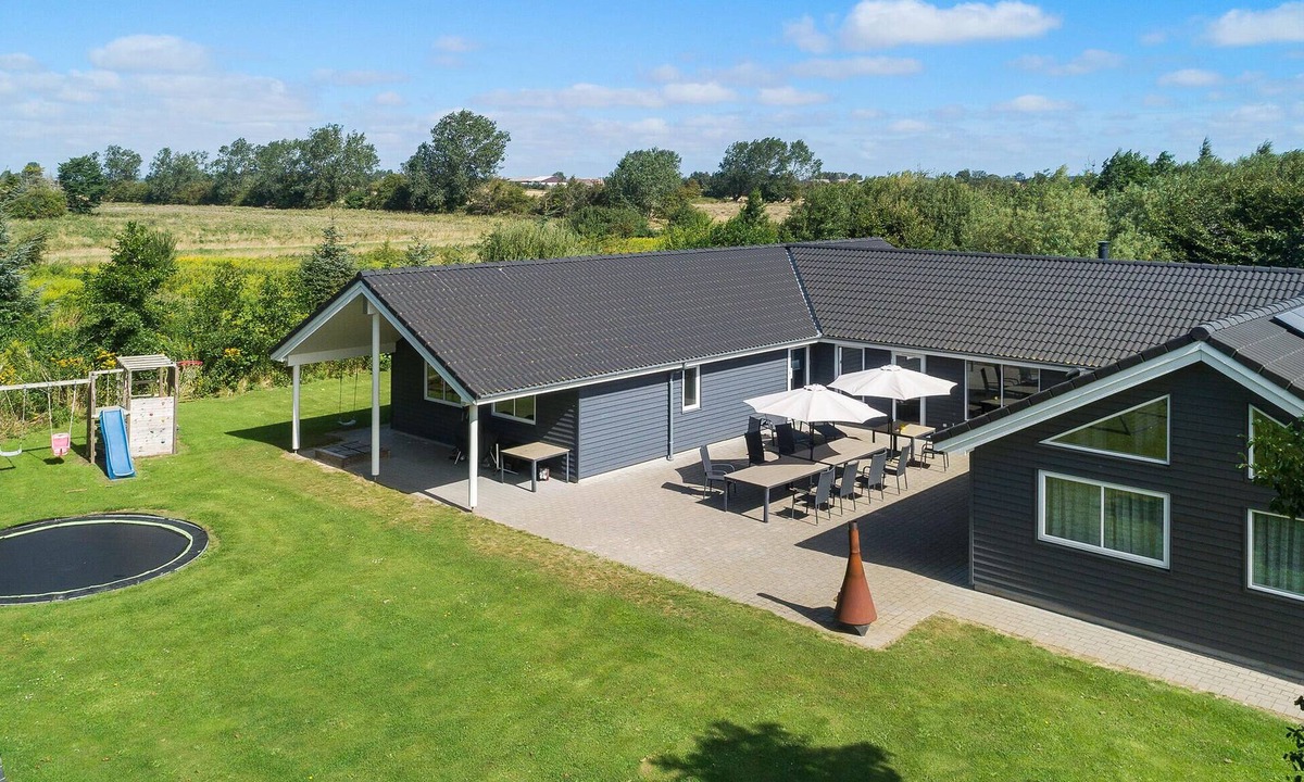 Vaeggerlose House | Beautiful home in Idestrup with sauna