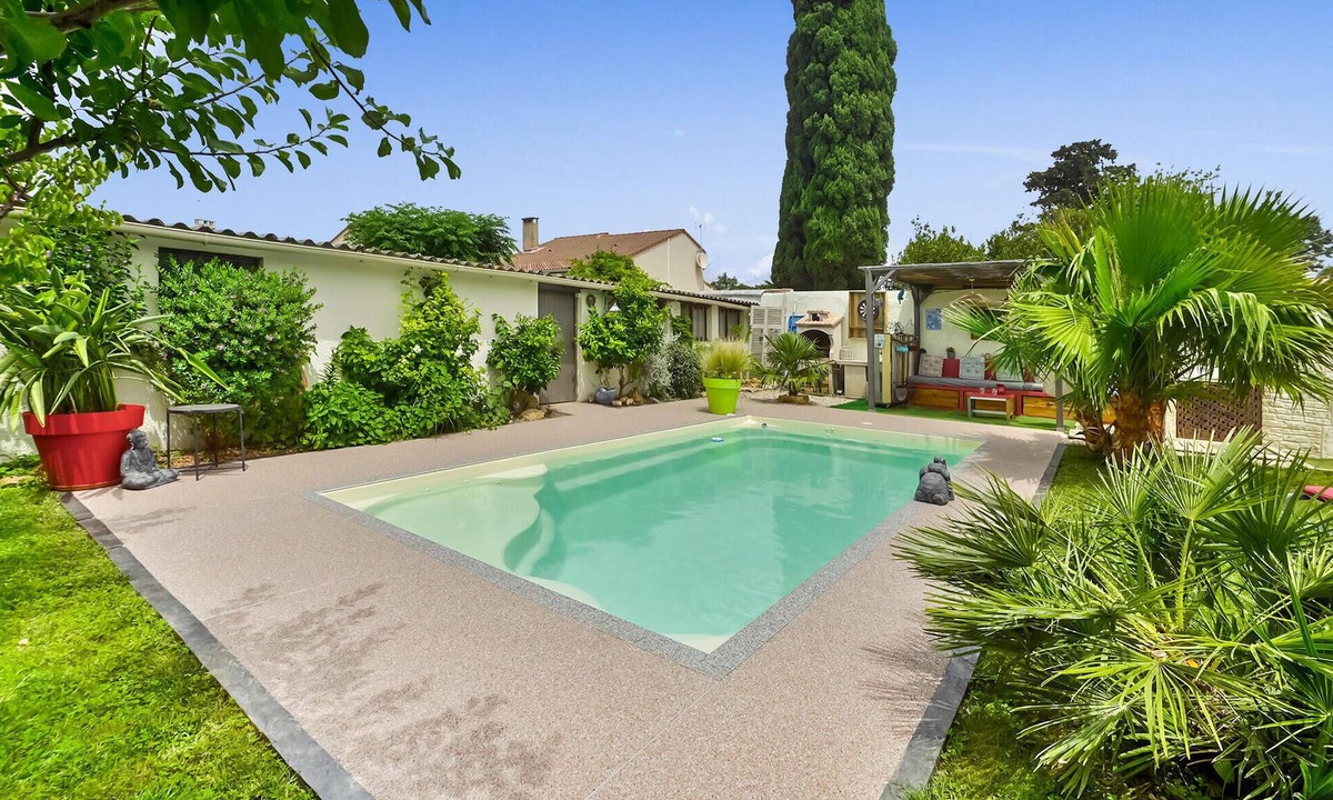Le Pontet House | Beautiful home in Le Pontet