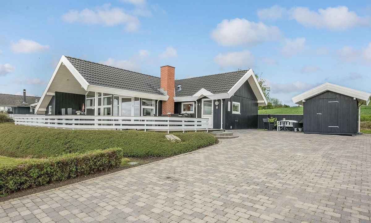 Nordborg House | Beautiful home in Nordborg with sauna