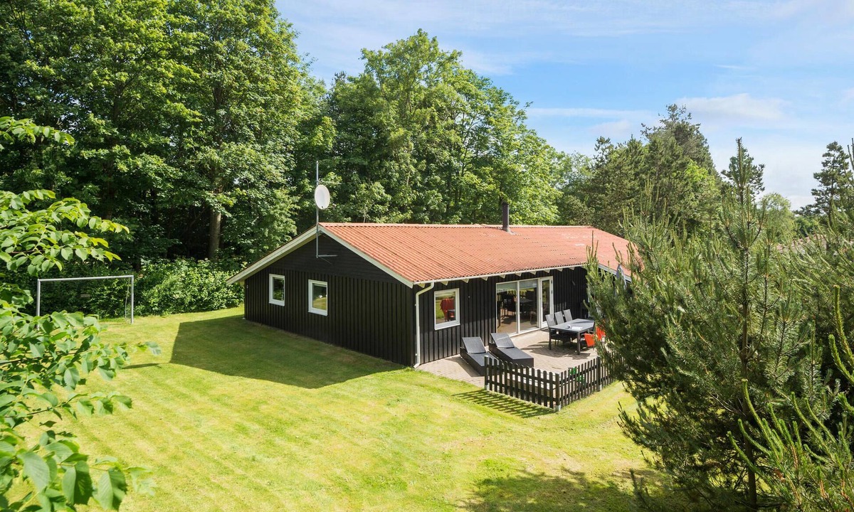 Jegum House | Beautiful home in Oksbøl with sauna