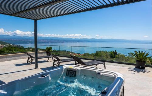 Opric House | Beautiful Home In Opric With Wifi