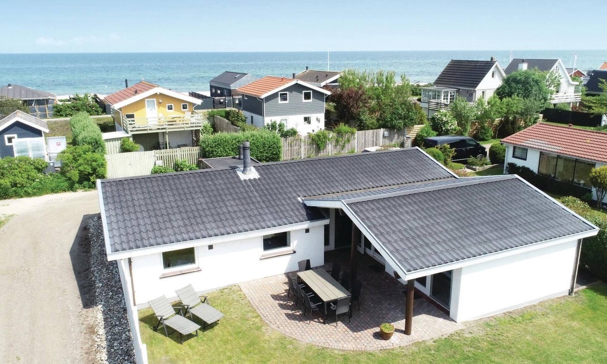 Tørresø House | Beautiful home in Otterup with sauna