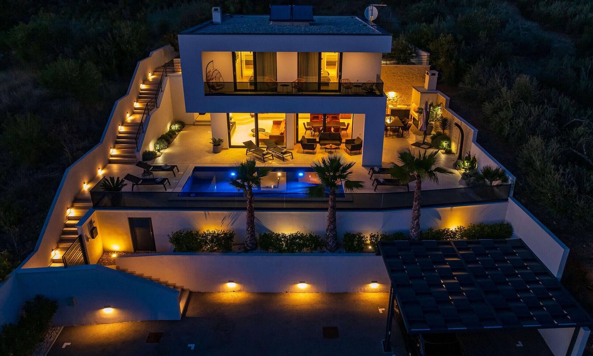 Posedarje House | Beautiful home in Posedarje with WiFi