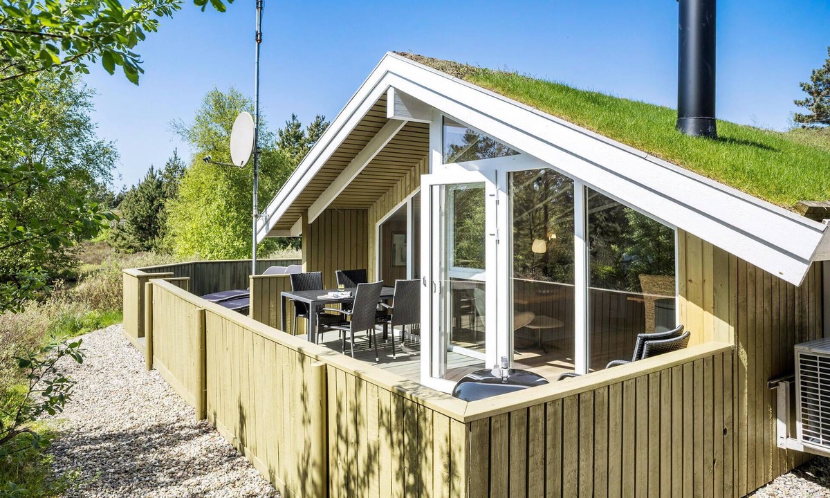 Bolilmark House | Beautiful home in Rømø with kitchen