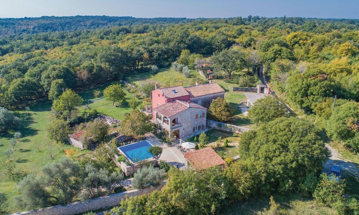 Rakalj House | Beautiful home in Rakalj