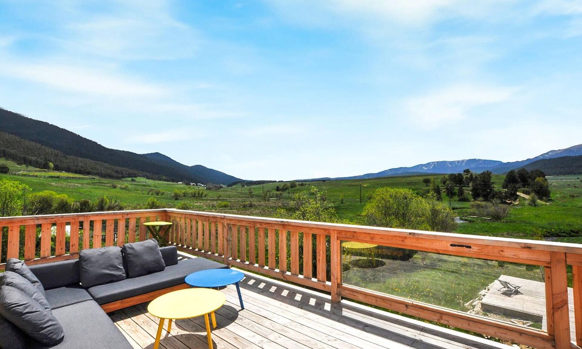 Real House | Beautiful home in Réal with house a mountain view