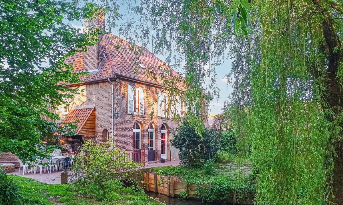 Renty House | Beautiful home in Renty with WiFi