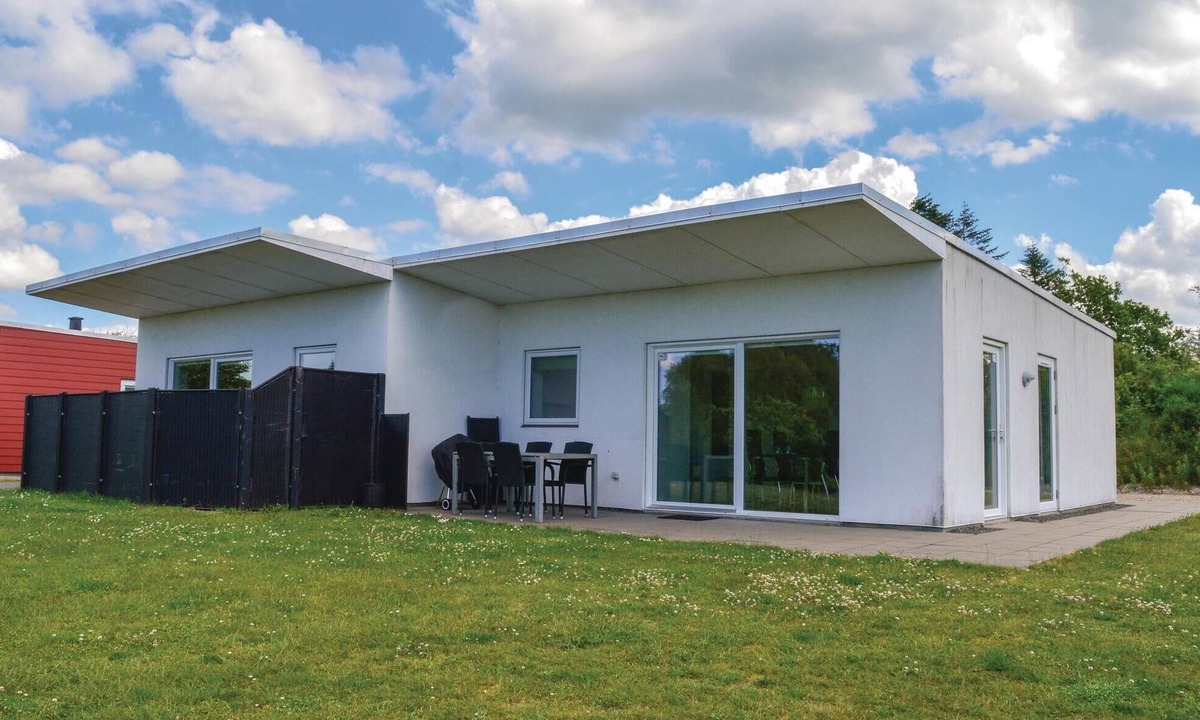 Ringkobing House | Beautiful home in Ringkøbing with WiFi