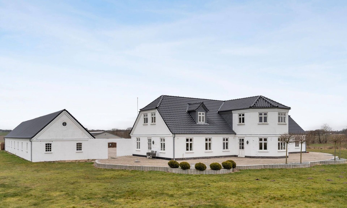 Rodding House | Beautiful home in Rødding with WiFi