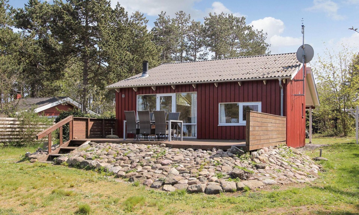 Samsø House | Beautiful home in Samsø with kitchen