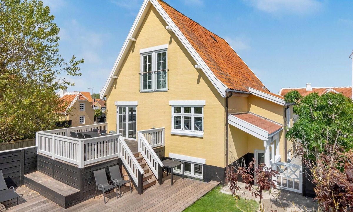 Skagen House | Beautiful home in Skagen with kitchen