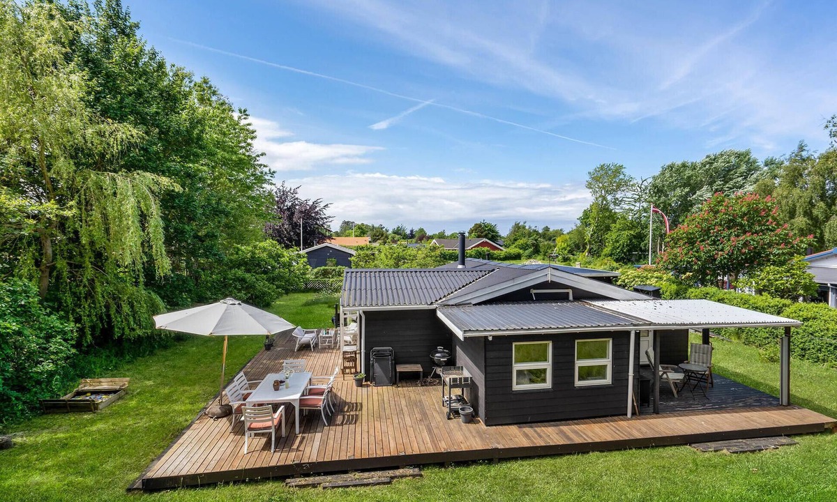 Store Kongsmark House | Beautiful home in Slagelse with kitchen