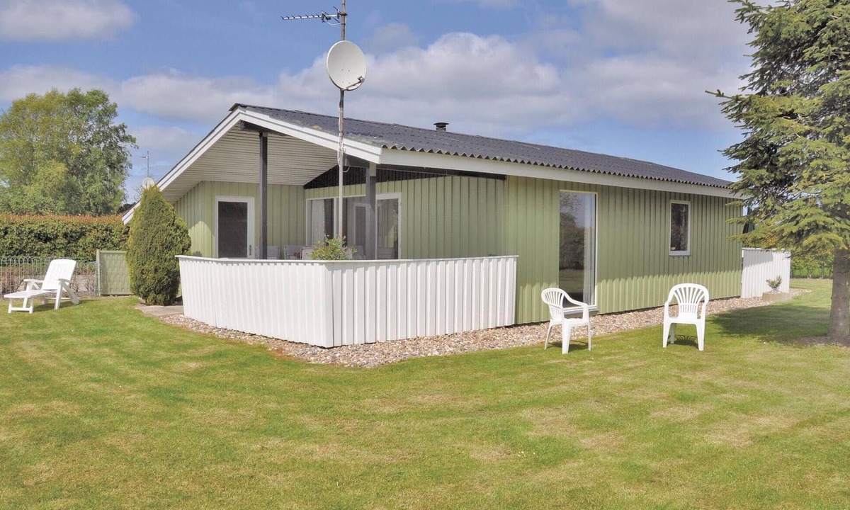 Skovmose House | Beautiful home in Sydals with kitchen