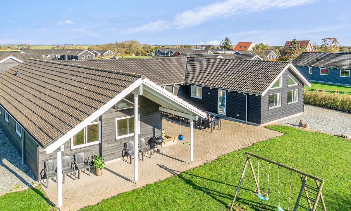 Høruphav House | Beautiful home in Sydals with kitchen