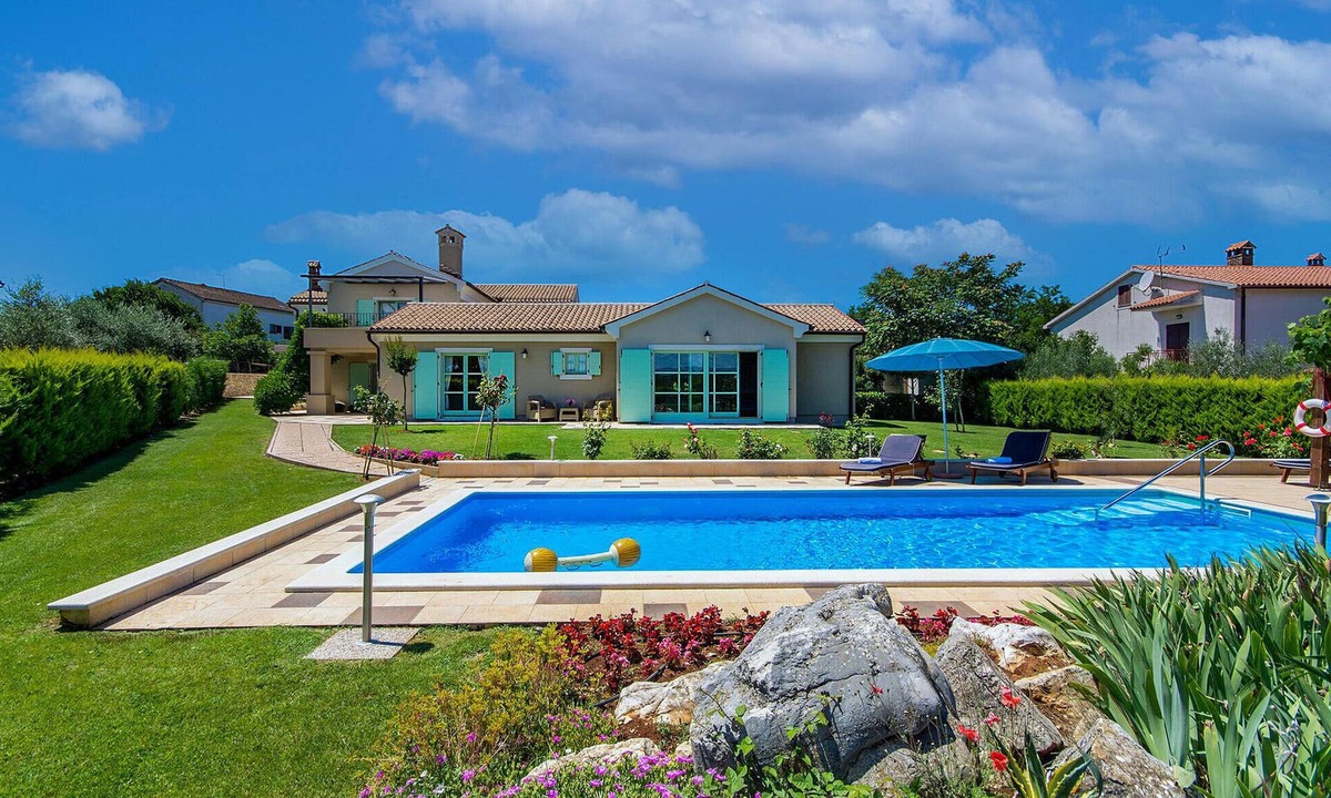 Tar House | Beautiful home in Tar