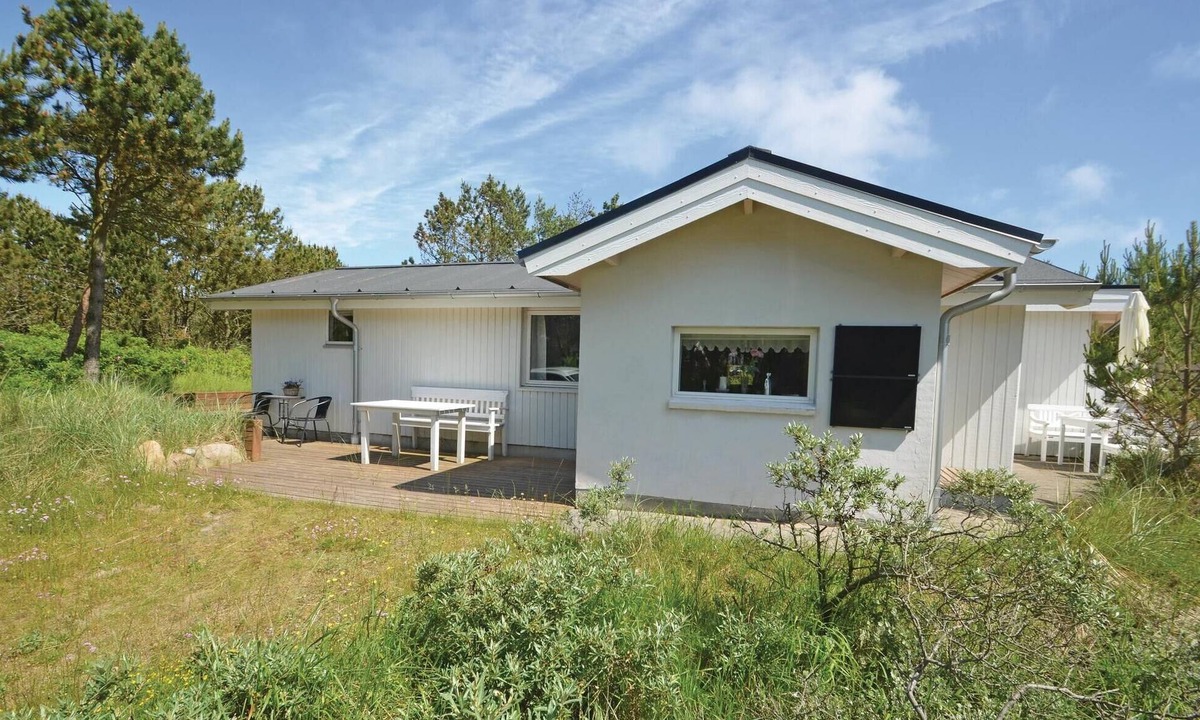 Sønder Vorupør House | Beautiful home in Thisted with WiFi
