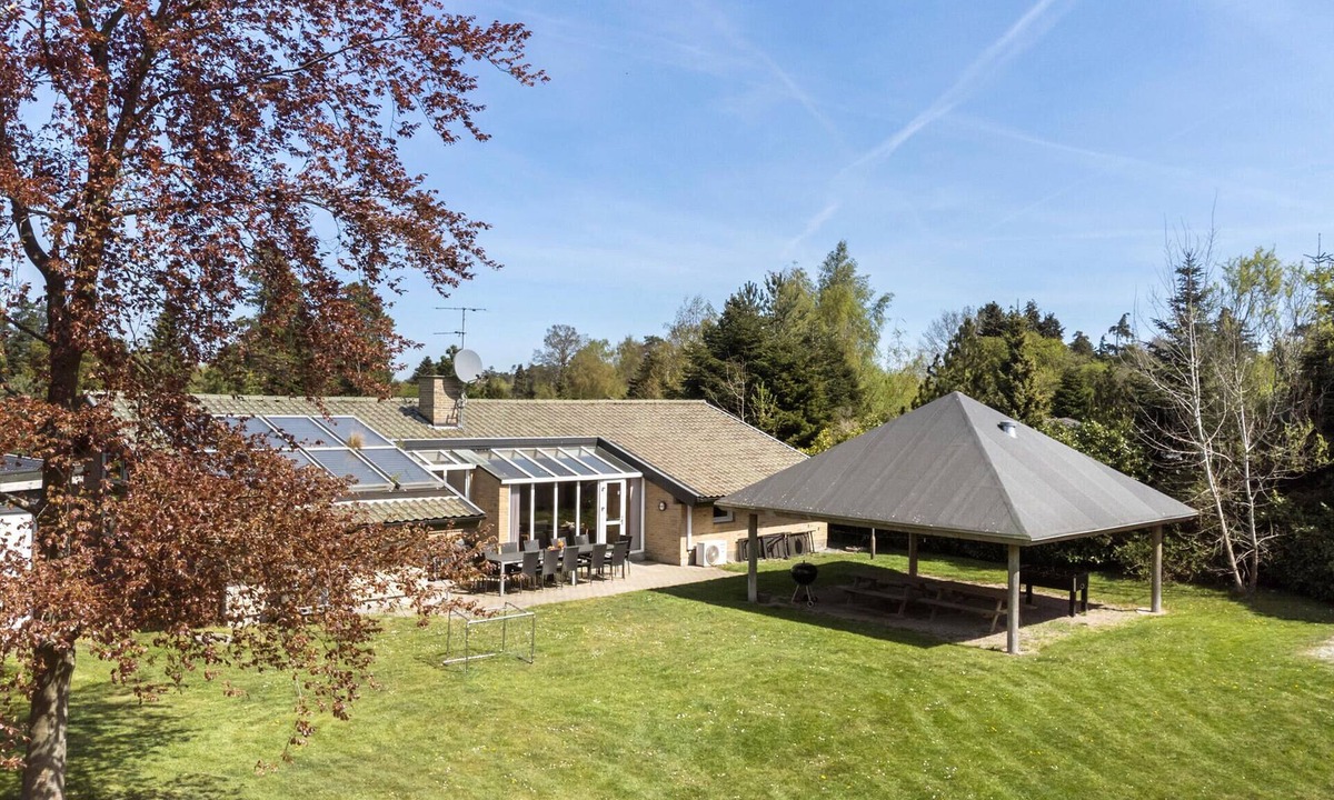 Bøtø By House | Beautiful home in Væggerløse with sauna