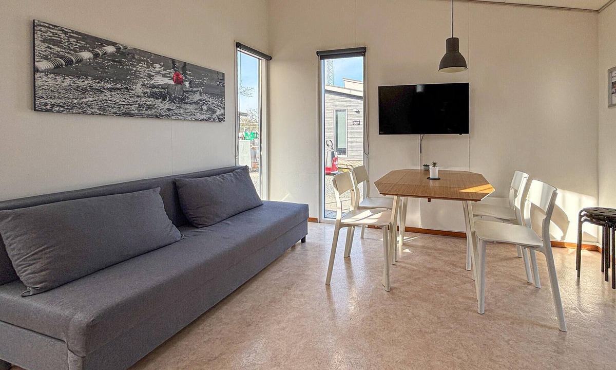 Vejen House | Beautiful home in Vejen with indoor swimming pool