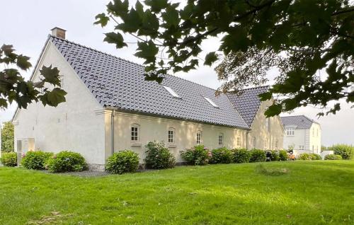 Vejle House | Beautiful Home In Vejle With Wifi