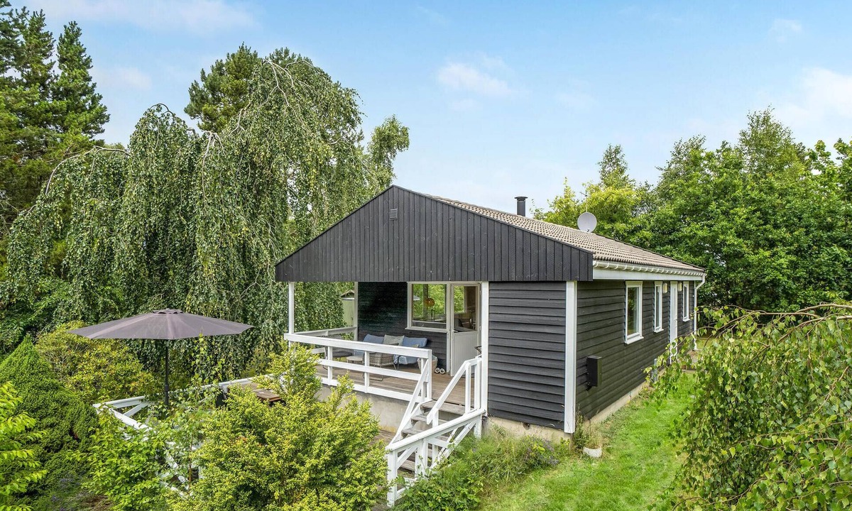 Hoensinge House | Beautiful home in Vig with WiFi