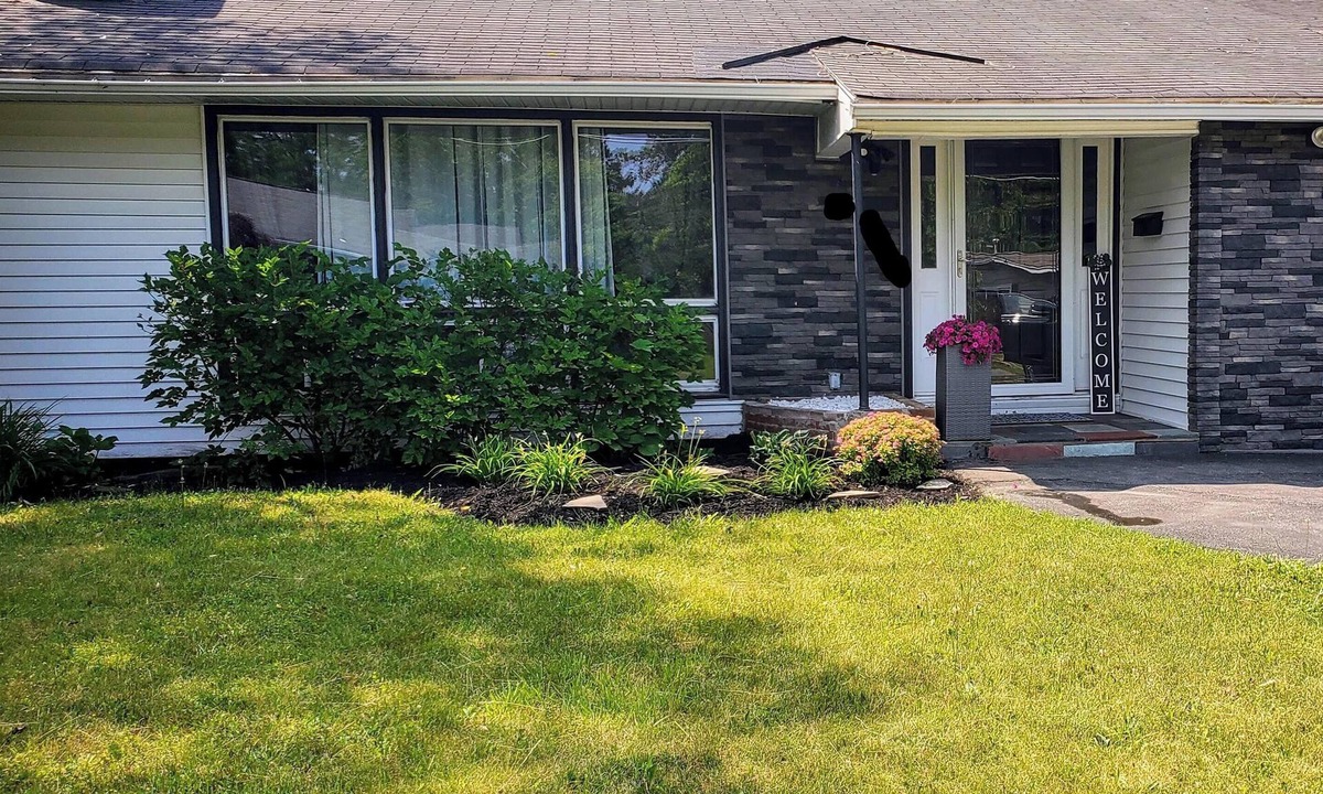 Syracuse House | Beautiful home near Drumlins Country Club/SU