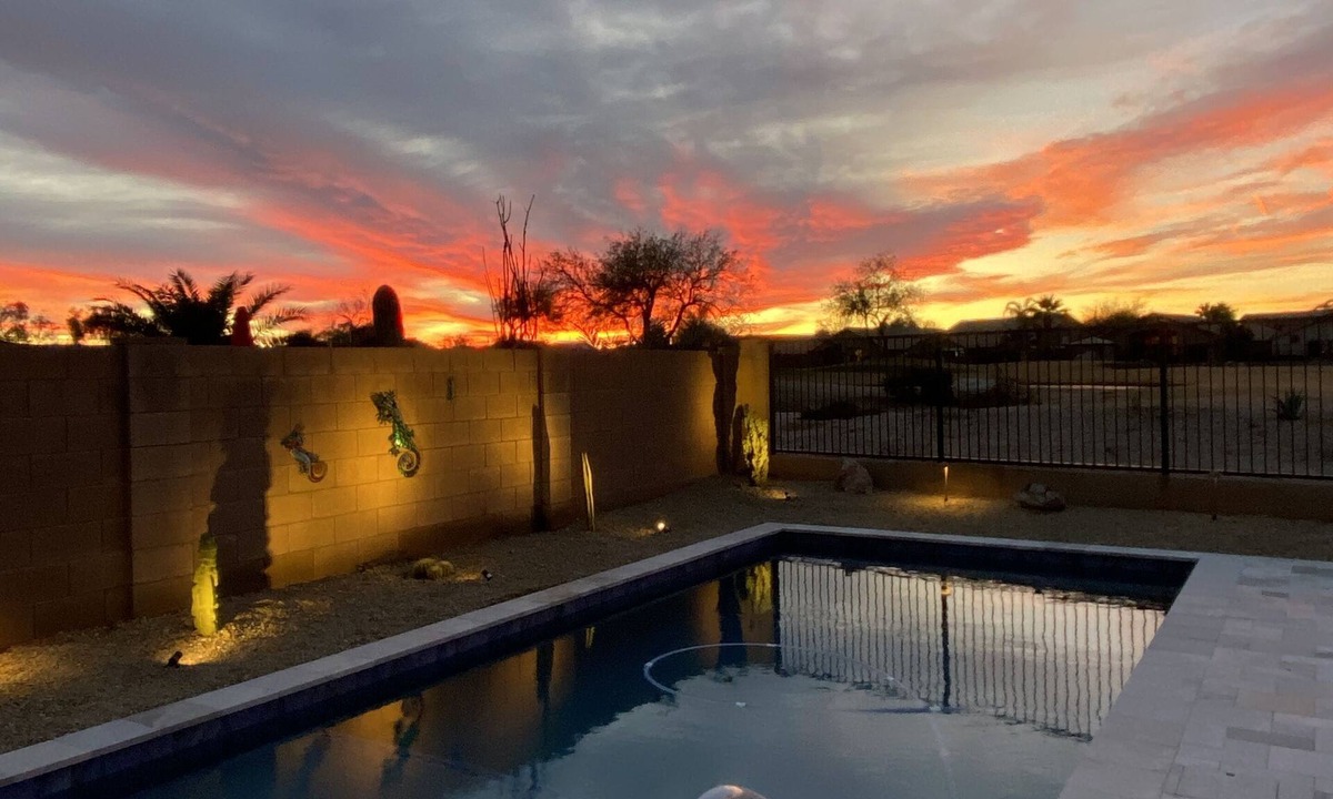 San Tan Valley House | Beautiful home on a golf course.