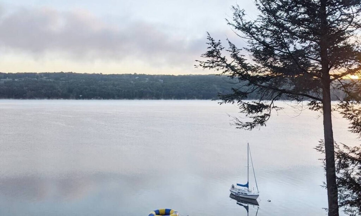 Skaneateles House | Beautiful Home on Skaneateles lake with gorgeous views and a private beach!
