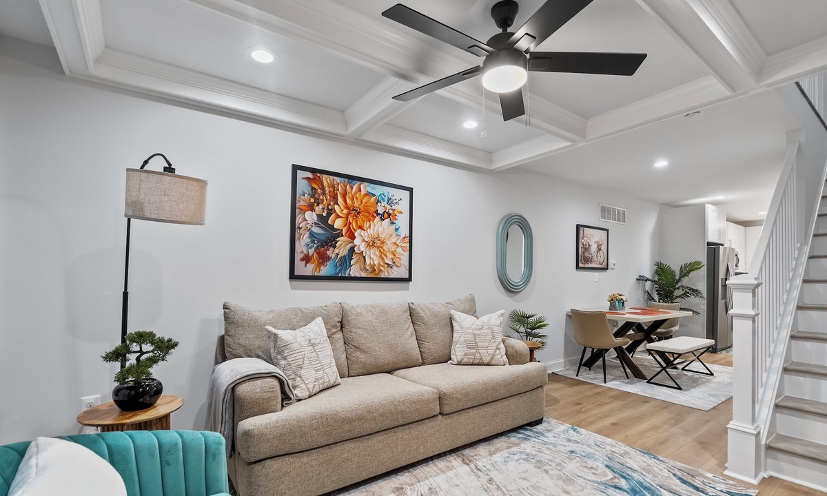 Downtown Baltimore House | Beautiful home w/Keyless Entry Near Stadium