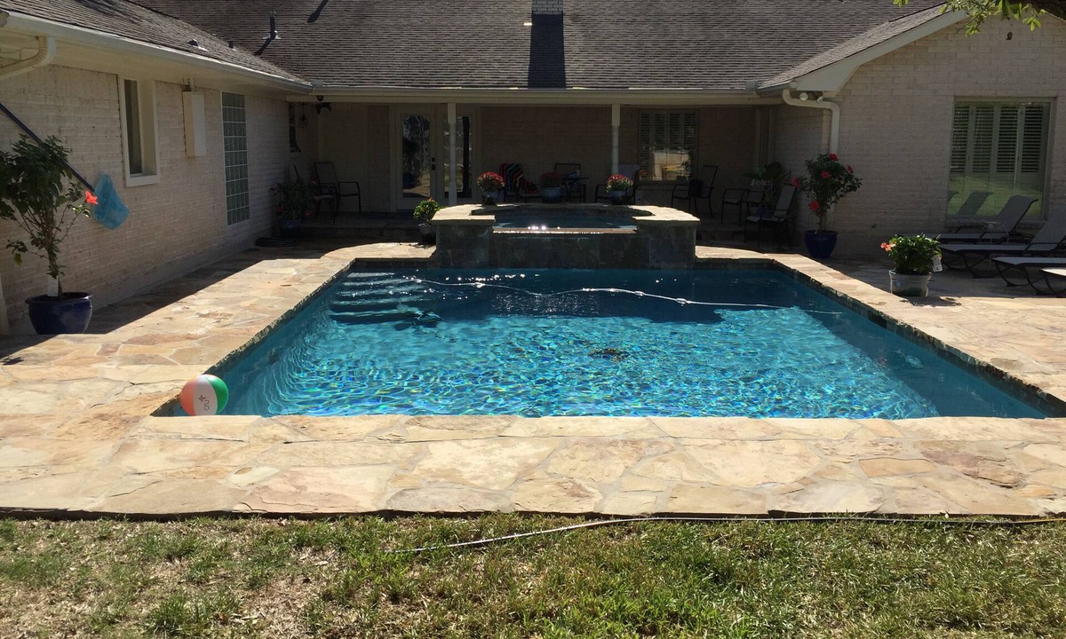 Bryan House | Beautiful Home With Pool 10 Minutes From A&M & downtown Bryan.