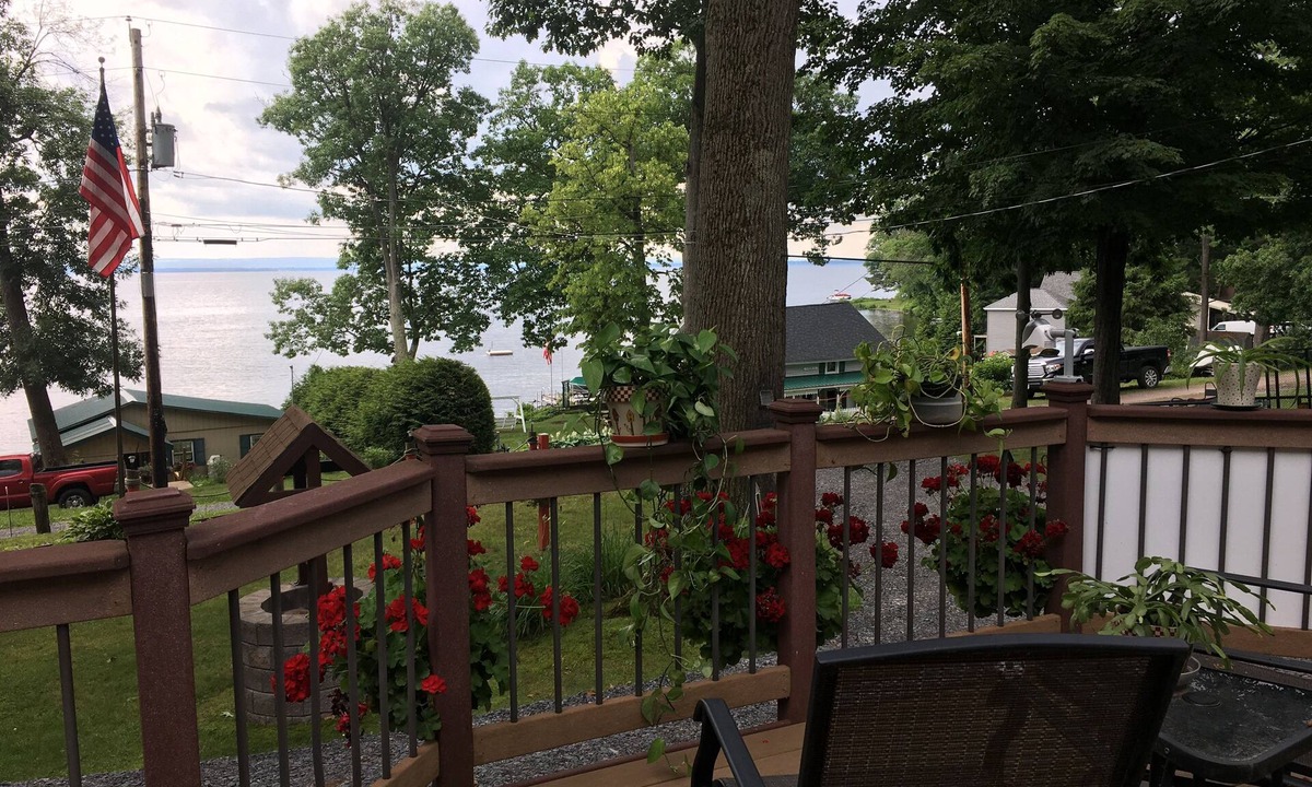Cleveland House | Beautiful House at Oneida Lake. Close to Boat Launch.
