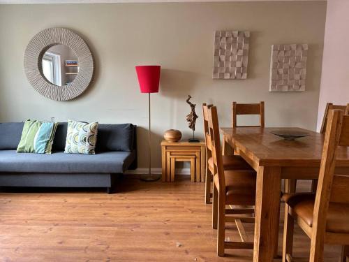 Clydebank Apartment | Beautiful house in Clydebank