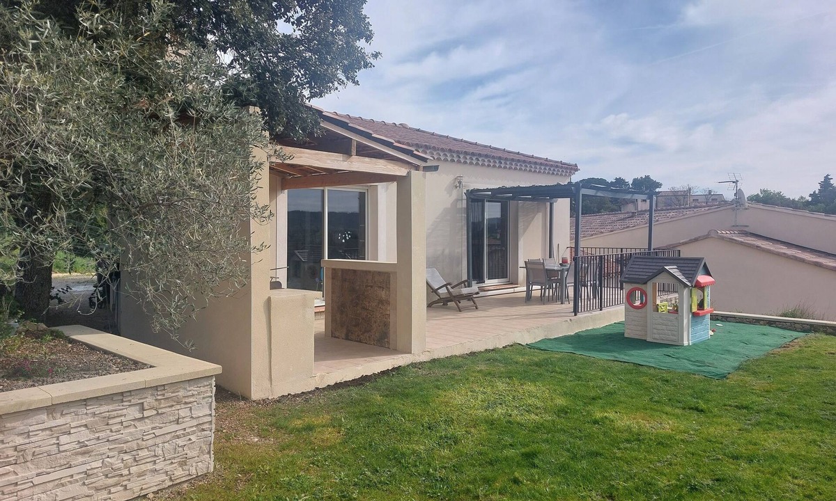 Aramon Villa | Beautiful house in Provence