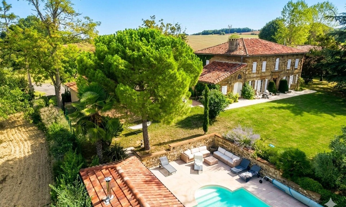 Nizas House | Beautiful house in the Gers