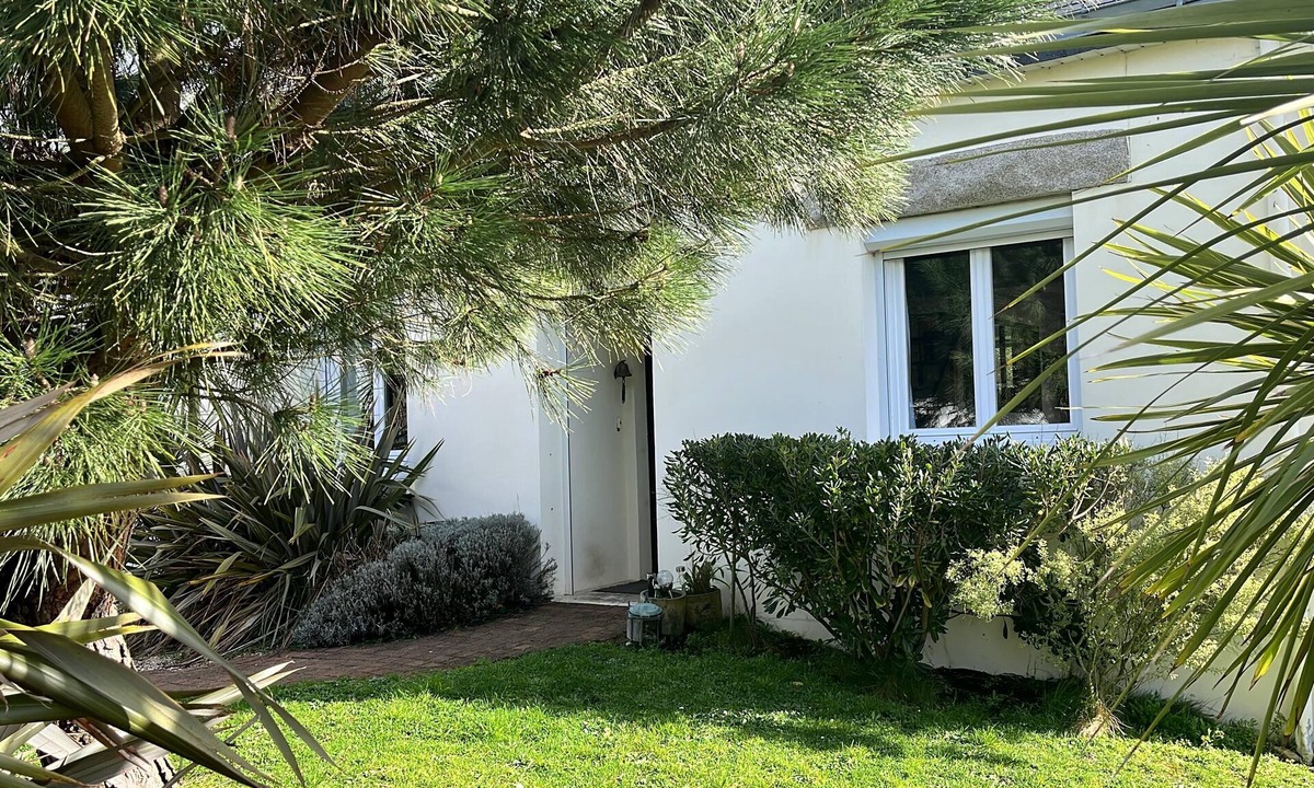 Kervoyal House | Beautiful house near Kervoyal beach