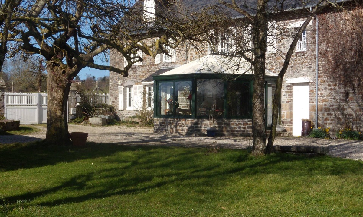 Granville House | Beautiful house, nice garden
