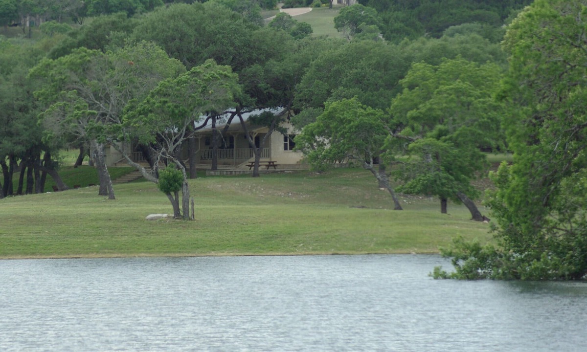 Boerne House | Beautiful house on 10 acre private lake stocked with bass, 4.5 miles from Boerne