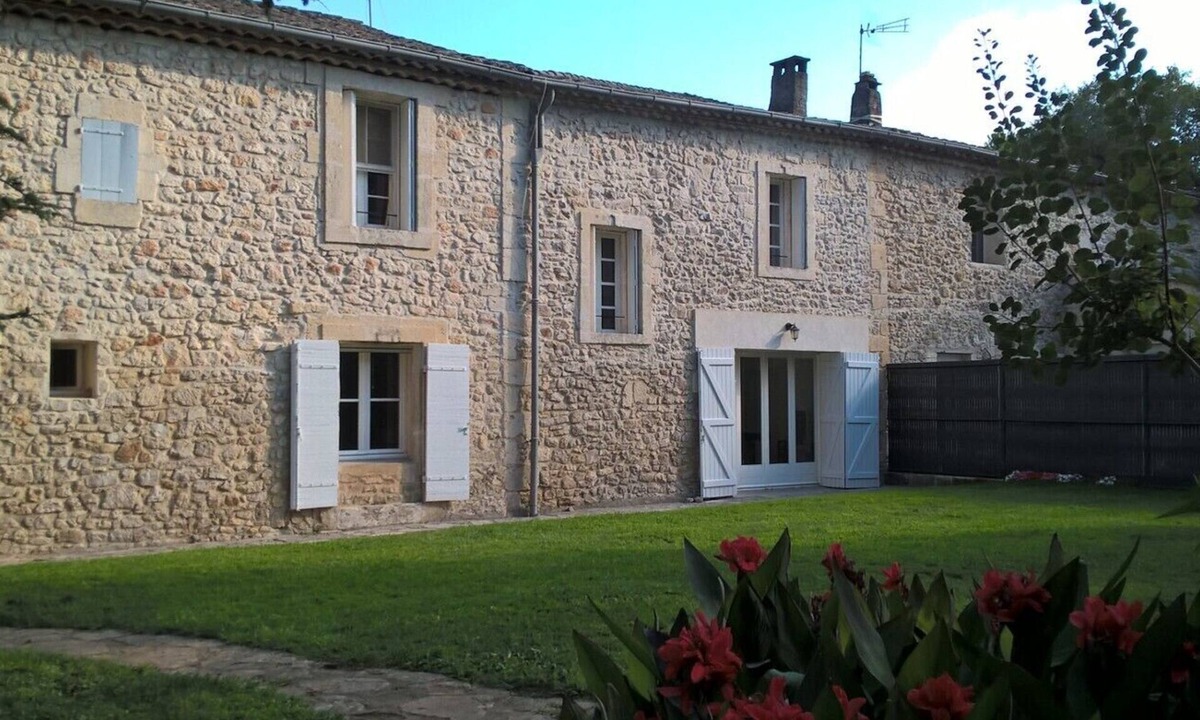 Baillargues House | Beautiful house with character, in a quiet area with large park, courtyard, 20 minutes from the beaches.