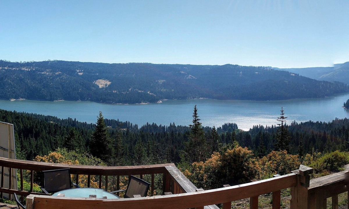 Ahsahka Cabin | Beautiful Idaho Getaway