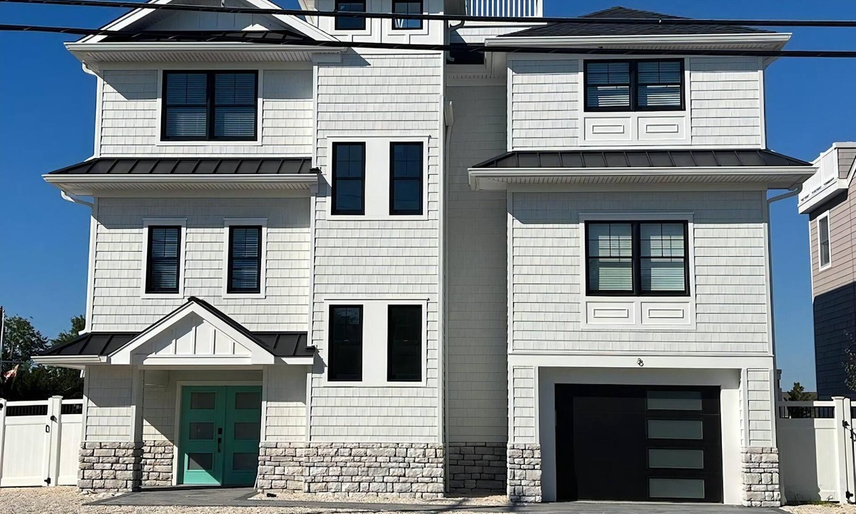 High Bar Harbor House | BEAUTIFUL LAGOON FRONT 5 BEDROOM HOME