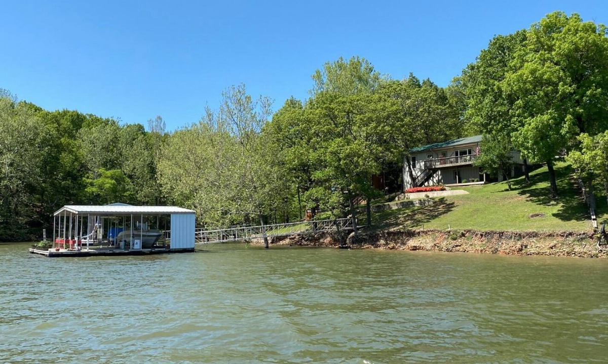Afton House | Beautiful lake front home on Grand Lake near Duck Creek