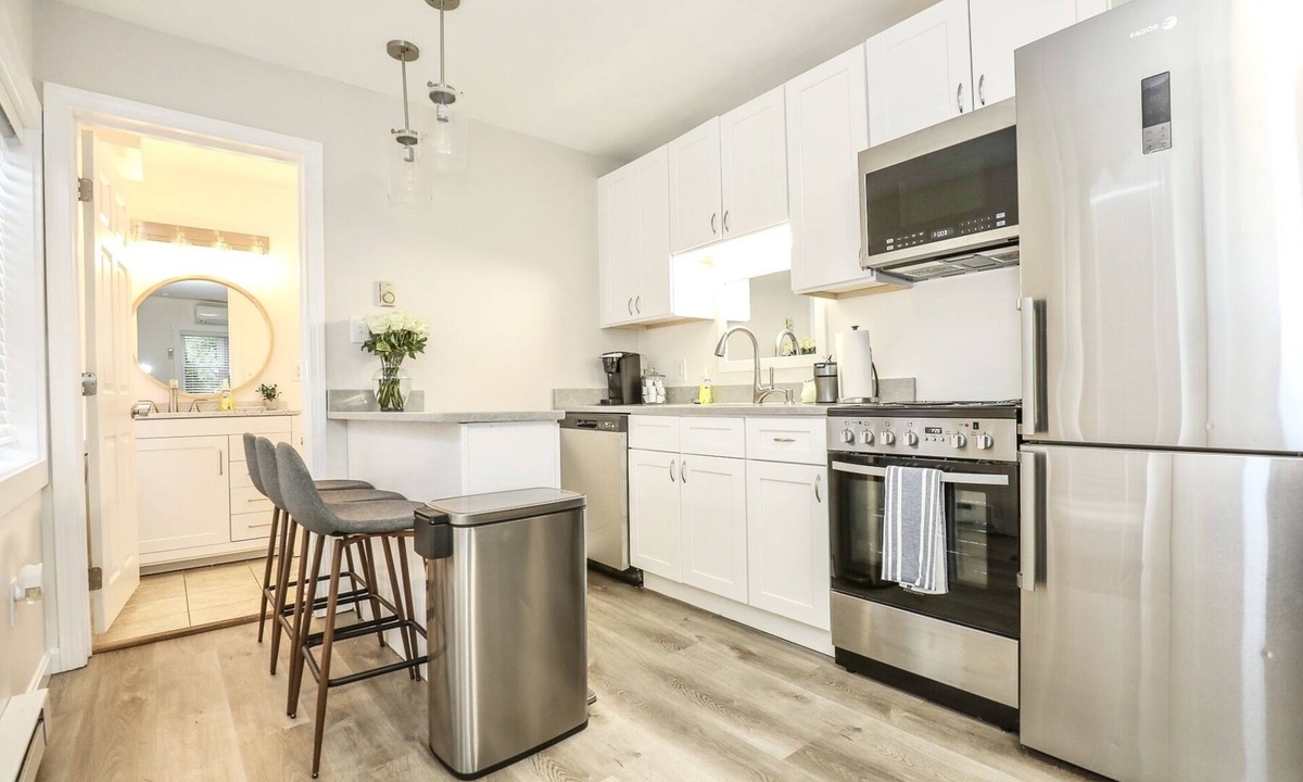 Lochmere House | Beautiful Lake Views