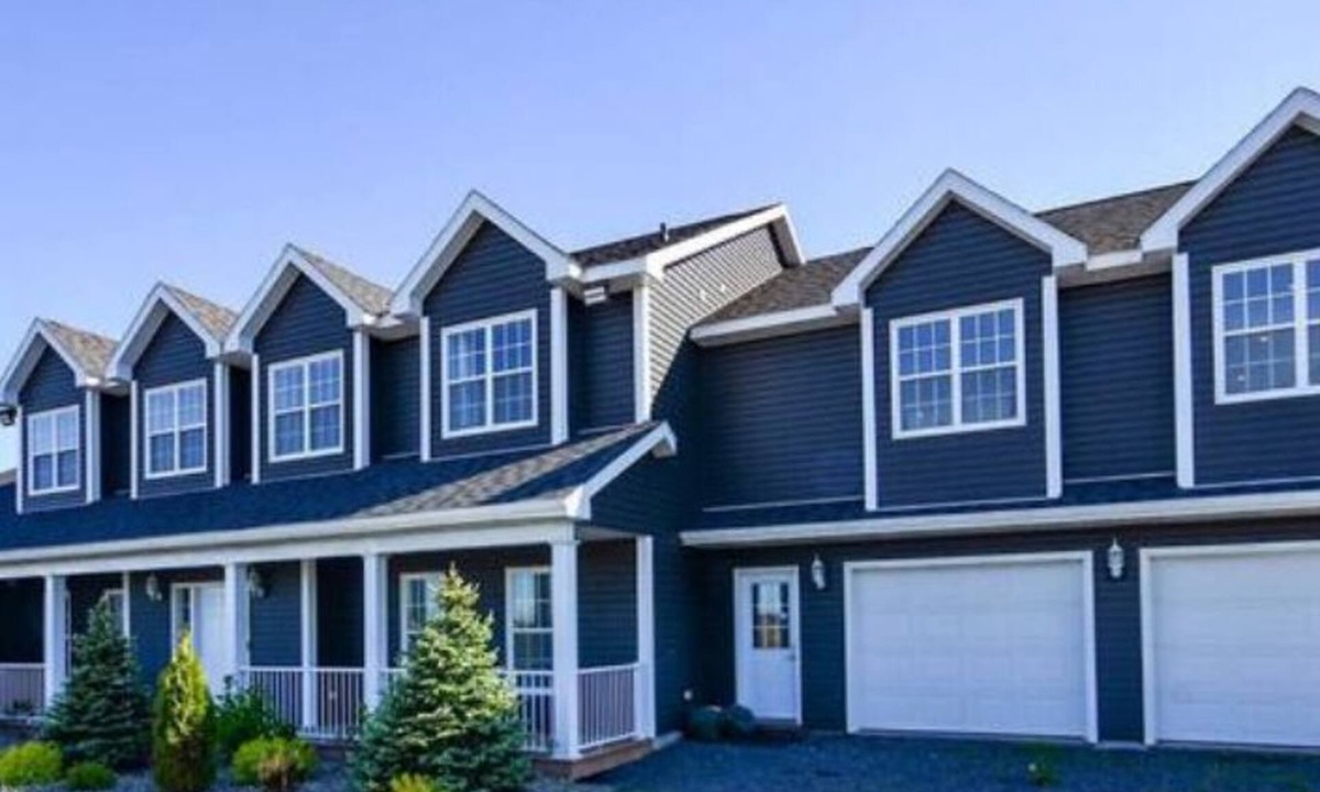 Prospect Bay House | Beautiful Lakefront Home Near Peggy’s Cove