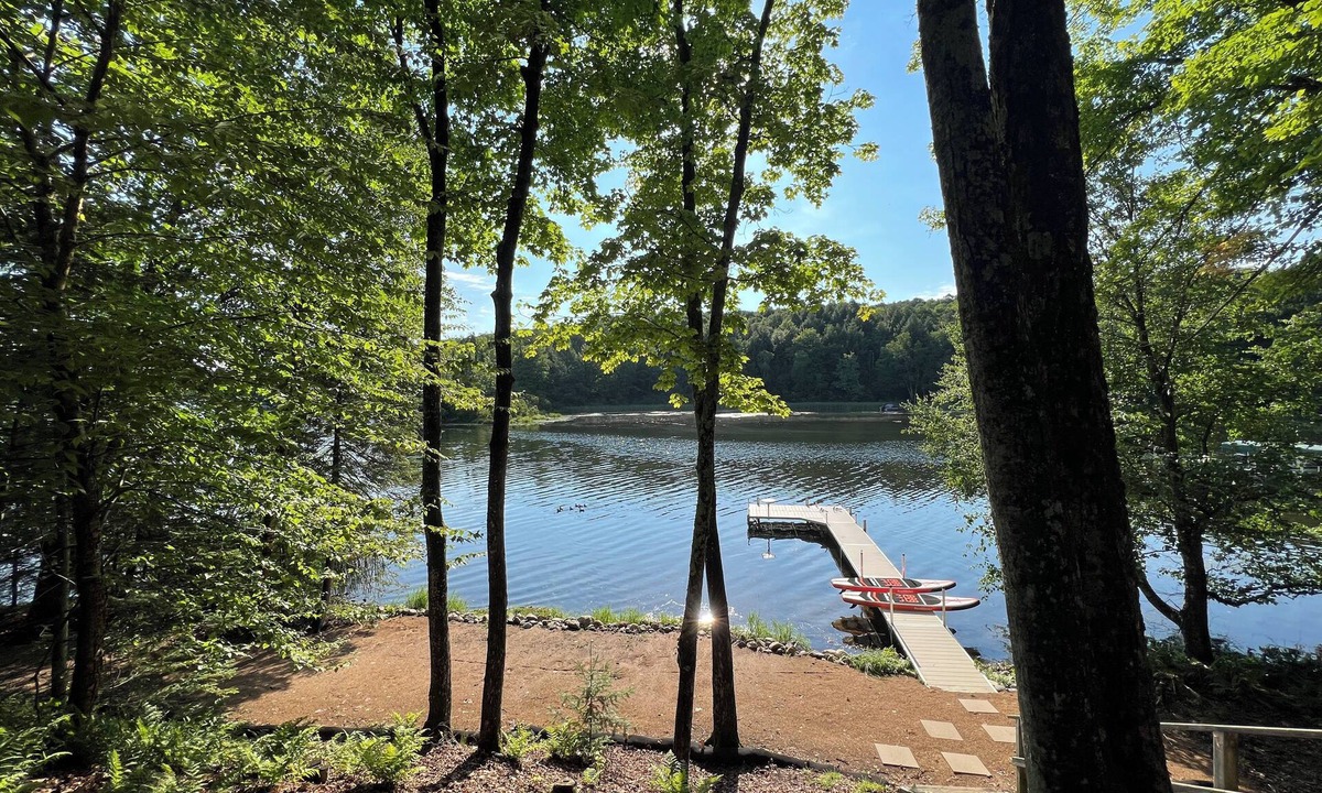 Vilas County Cottage | Beautiful lakefront cabin just minutes from downtown Eagle River!