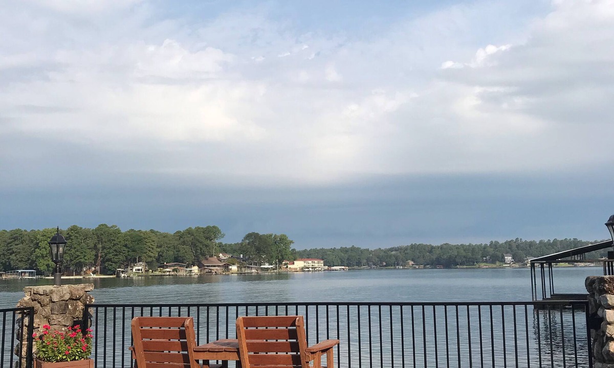 Mid America Condo | Beautiful Lakefront with Covered Boat Slip